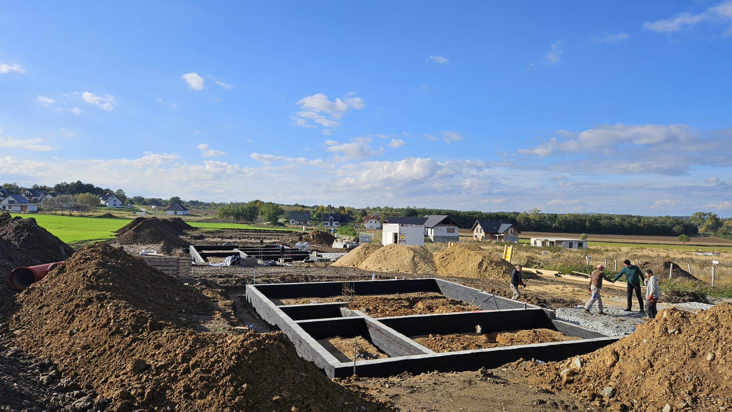 20231025_140445 (1) (2)